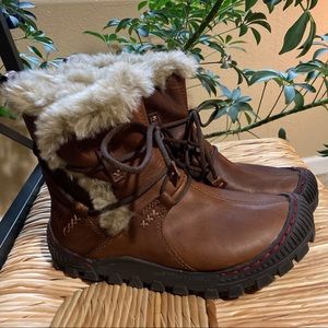 Earth Kalso Fur boots -Like New- size 6
